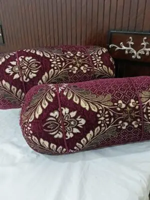 2 Pcs Velvet Jacquard Embossed Pillow Cover Maroon | Trendsto